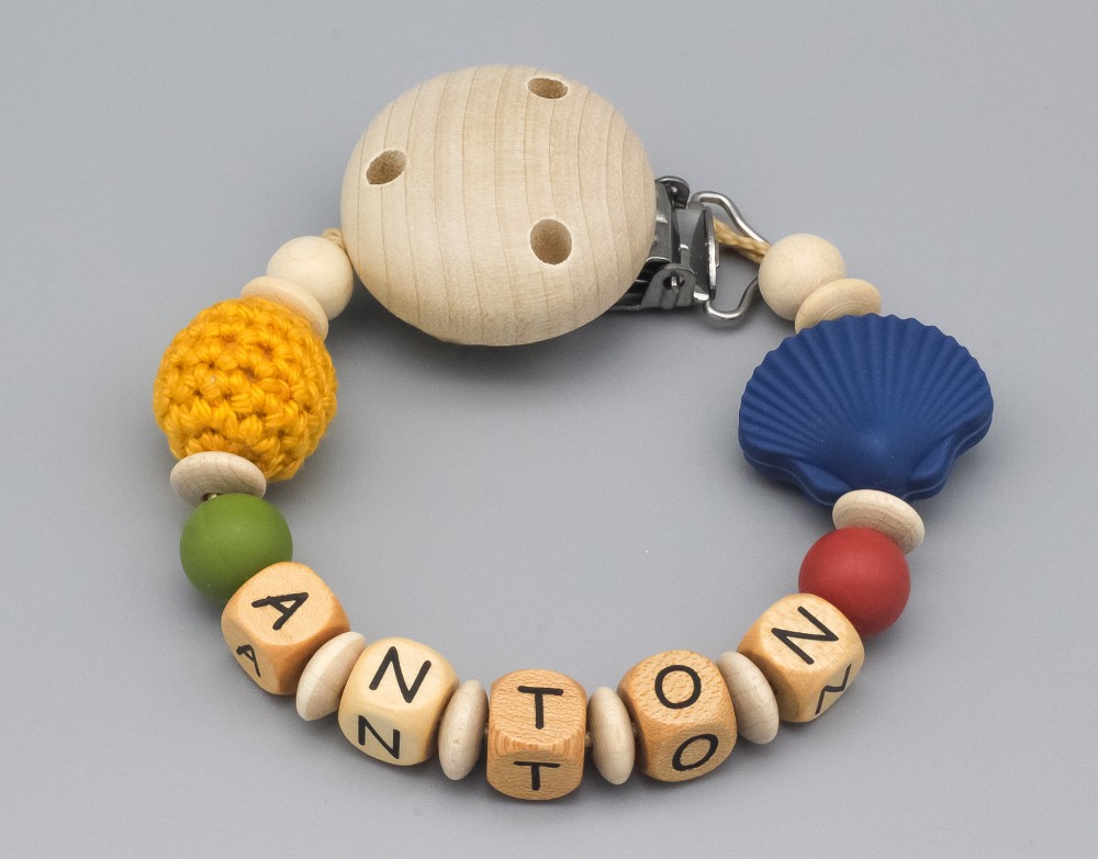 Schnullerkette und Namen