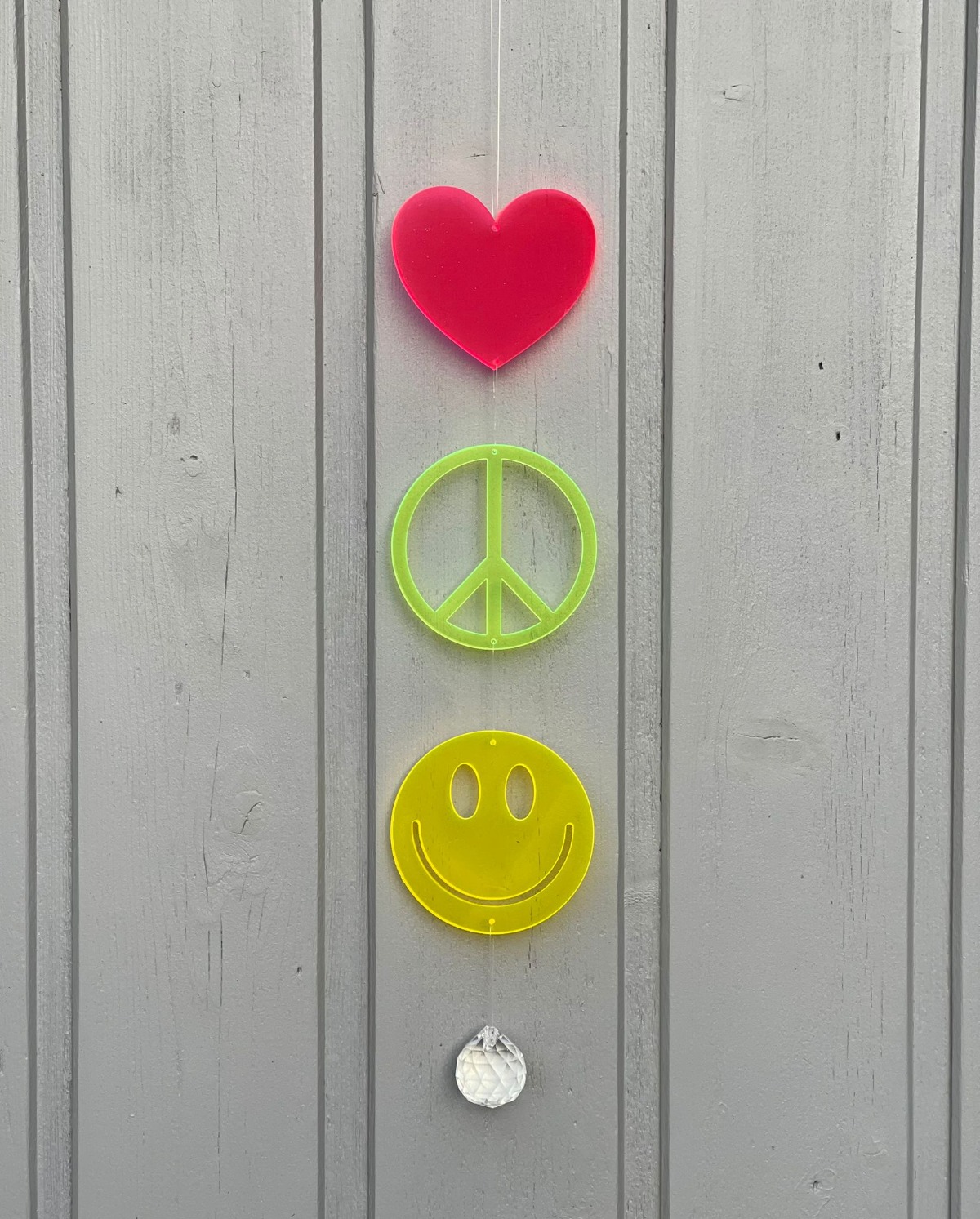 Sonnenfänger Love, Peace and Smile aus Acryl