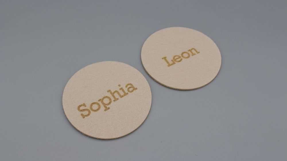 Untersetzer Filz mit Wunschgravur 10cm beige