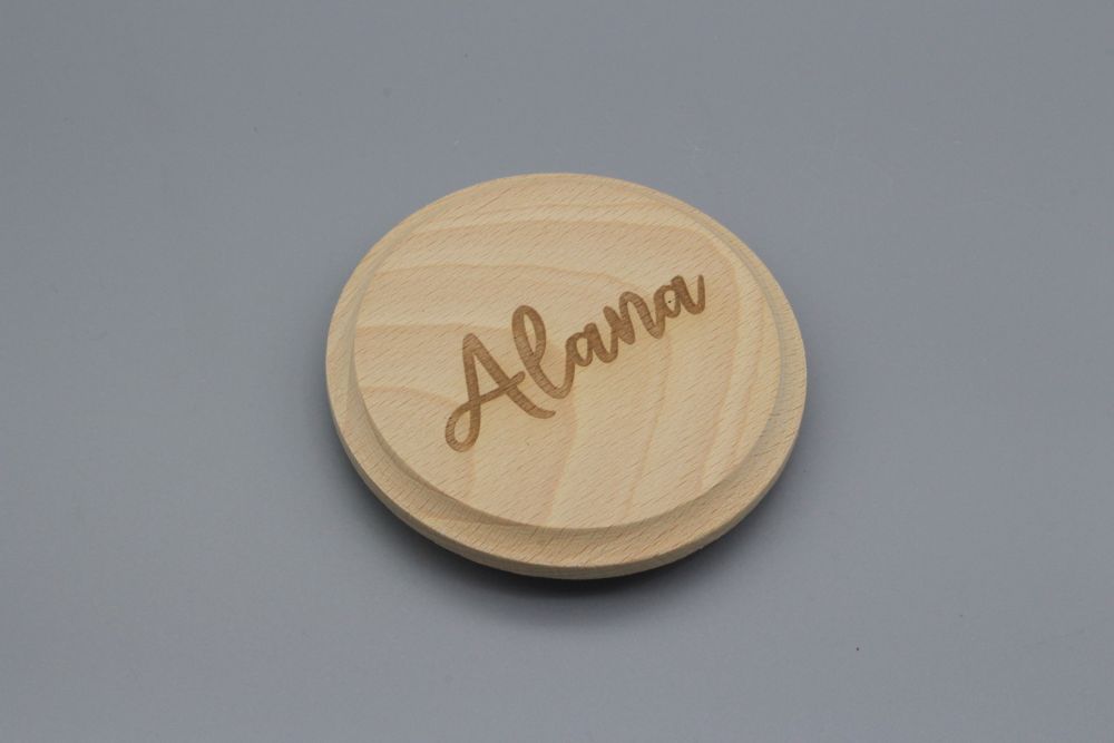 Bierdeckel / Glaseckel mit Wunschlasergravur geschwungene Schrift