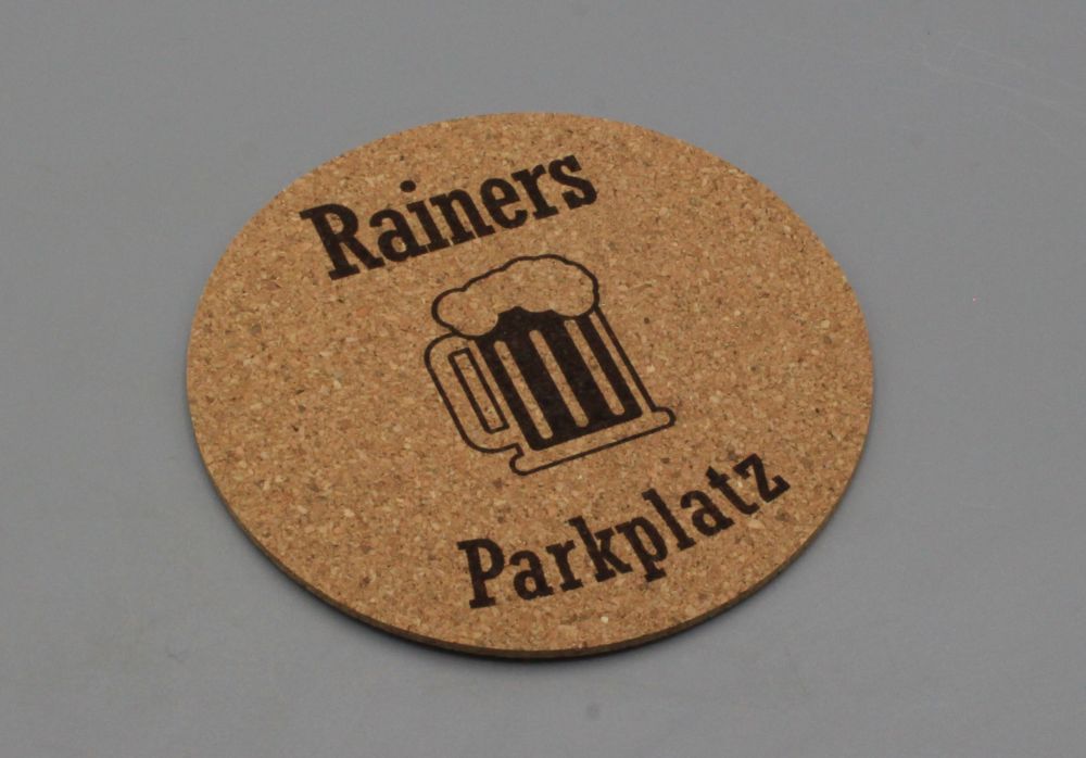 Untersetzer aus Kork mit Wunschgravur "Bierparkplatz"